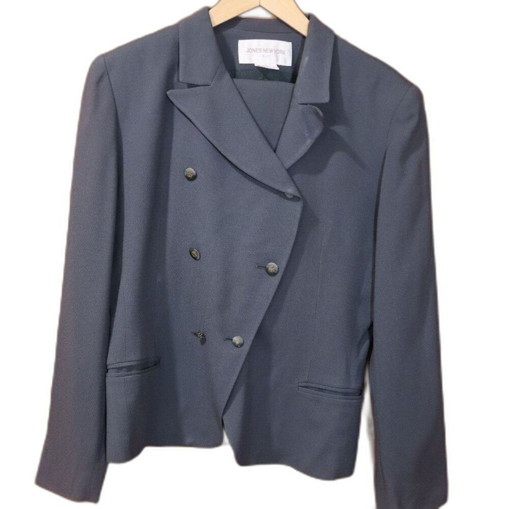 Jones New York Gray Skirt Set with Button Accents Skirt Suit 10